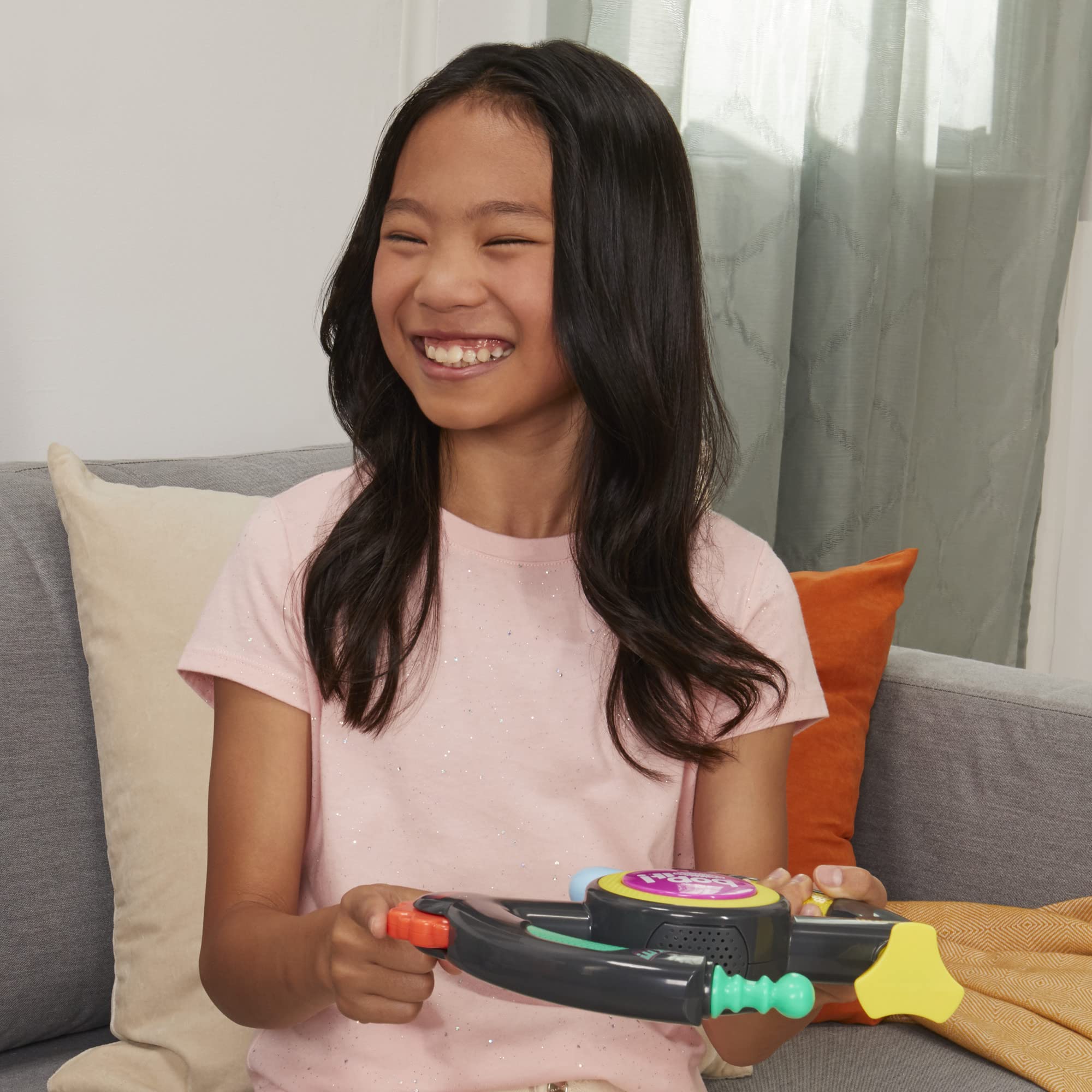 Hasbro Gaming Bop It Extreme Electronic Game for 1 or More Players, Fun Party Interactive Game for Kids Ages 8+, 4 Modes Including One-On-One Mode (Amazon Exclusive) - Image 11