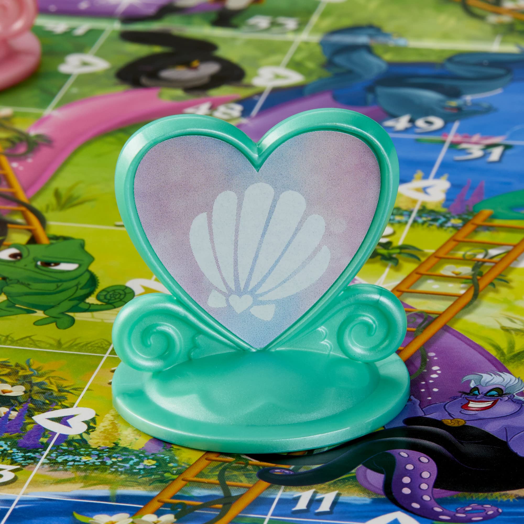 Hasbro Gaming Chutes and Ladders: Disney Princess Edition Board Game for Kids Ages 3 and Up, Easter Gifts for Boys and Girls, Preschool Game for 2-4 Players (Amazon Exclusive) - Image 4