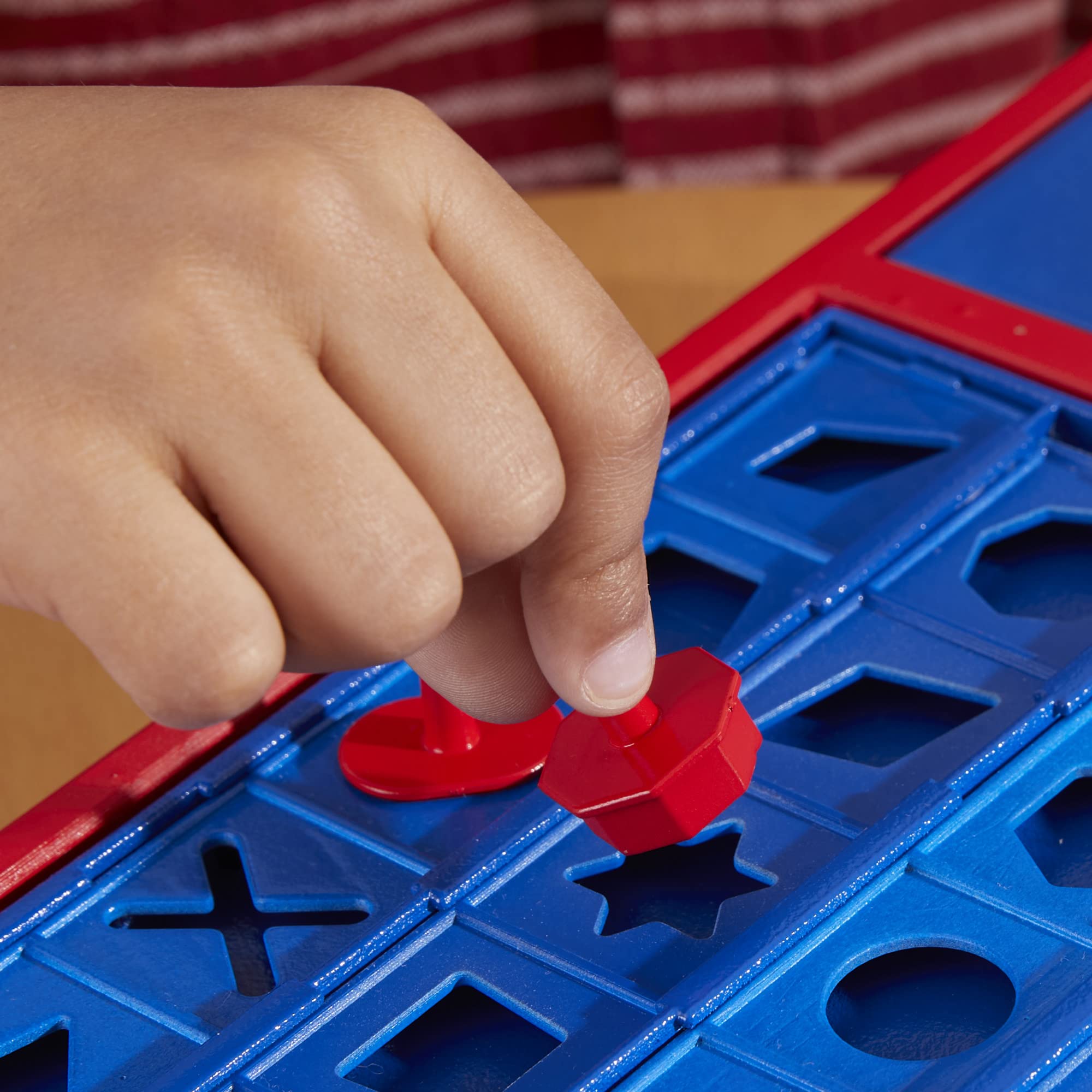 Hasbro Gaming Perfection Pop Up Game for Kids Ages 5 and Up, Customize The Tray for Over 250 Combinations, Kids Games for 1+ Players - Image 3