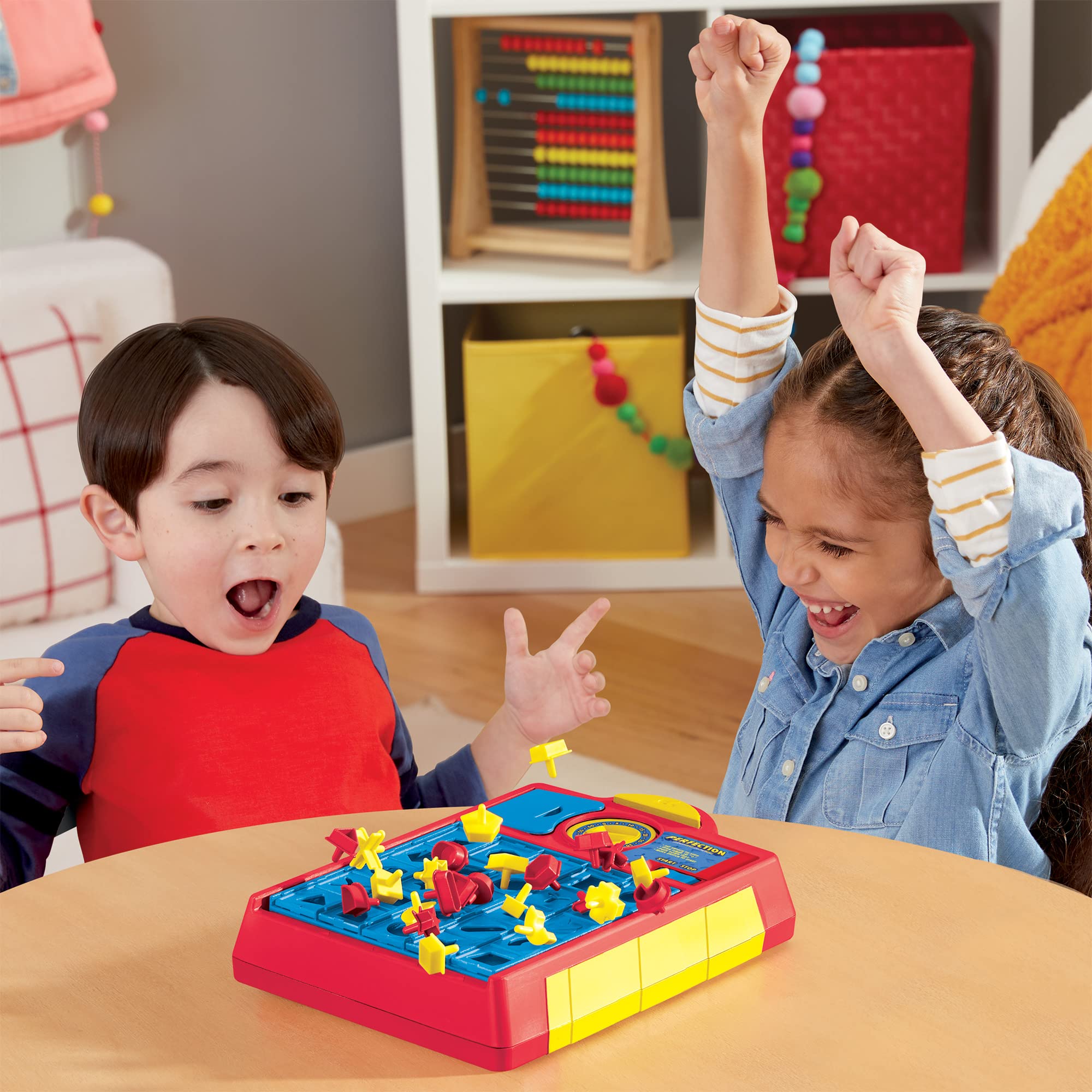 Hasbro Gaming Perfection Pop Up Game for Kids Ages 5 and Up, Customize The Tray for Over 250 Combinations, Kids Games for 1+ Players - Image 6