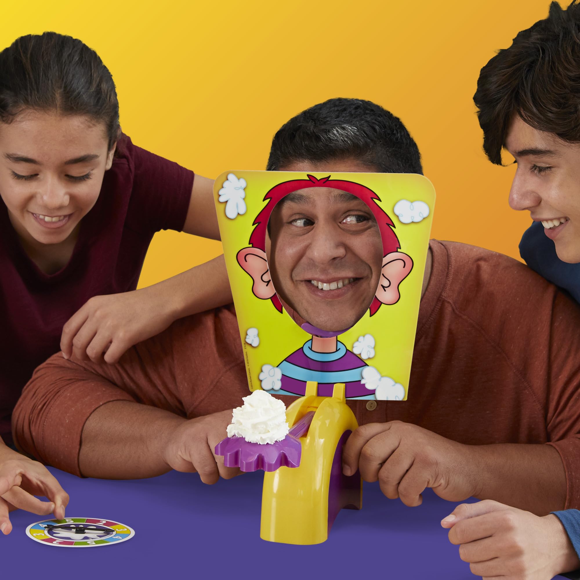 Hasbro Gaming Pie Face Game | Whipped Cream Family Board Game for Kids | Ages 5 and Up | for 2 or More Players | Funny Preschool Games | Kids Gifts - Image 6