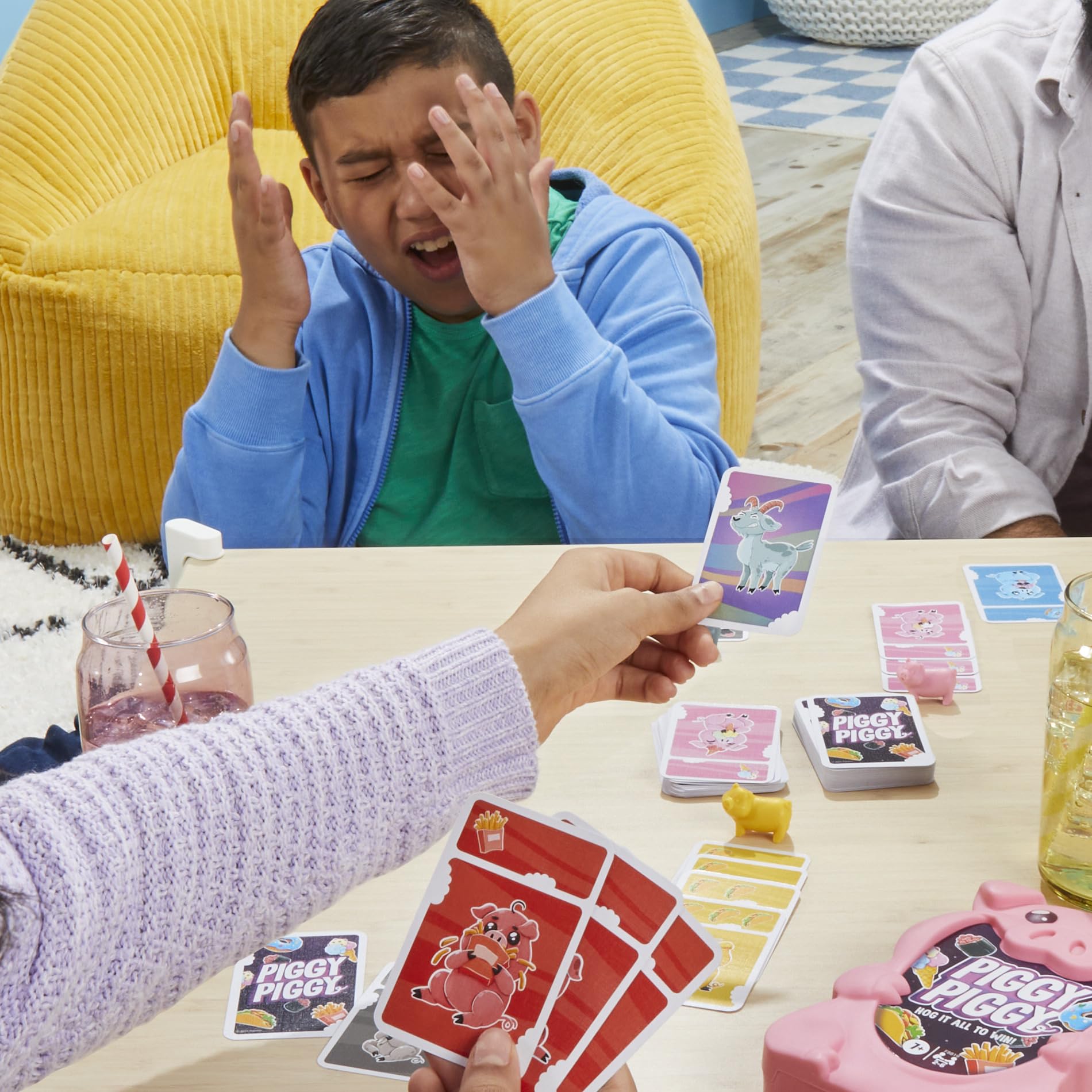 Hasbro Gaming Piggy Piggy Card Game | Family Games for Kids, Teens, and Adults | 2 to 6 Players I 20 Mins. Average | Quick-Playing Travel Games | Fun Summer Activities | Vacation Essentials | Ages 7+ - Image 8